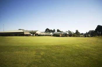 Howlong Golf Resort Motel Howlong