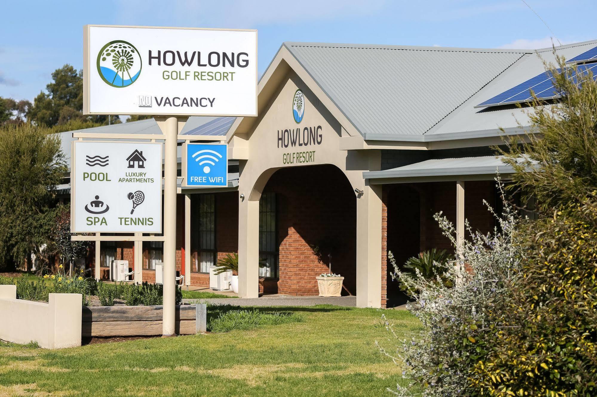 Howlong Golf Resort Motel